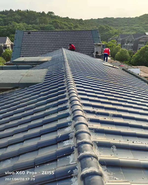 钟鼎山庄屋顶瓦面防水翻新